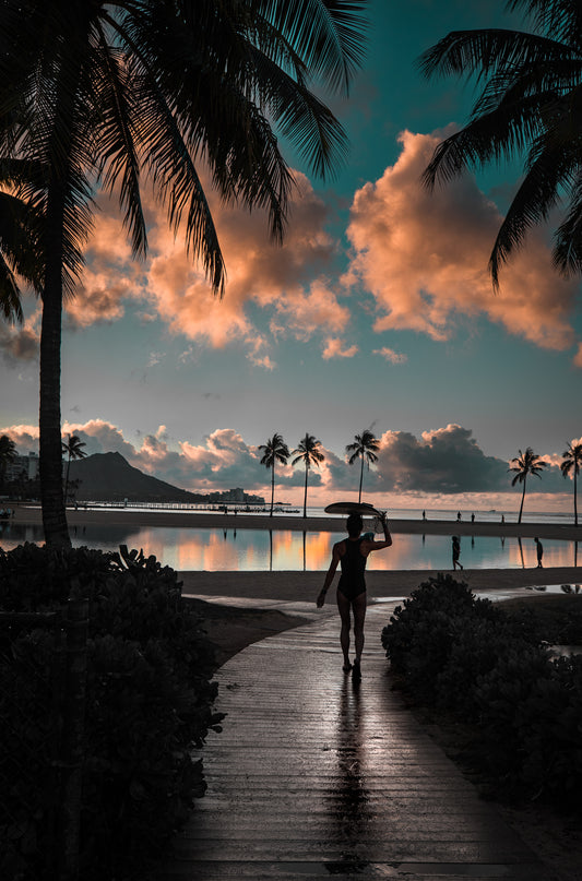 SURFERS' PARADISE